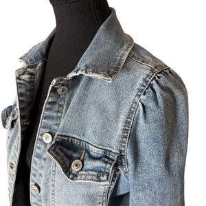 CURVE APPEAL Light Wash Denim Jean Jacket Puff Sleeve Shoulder Size Medium